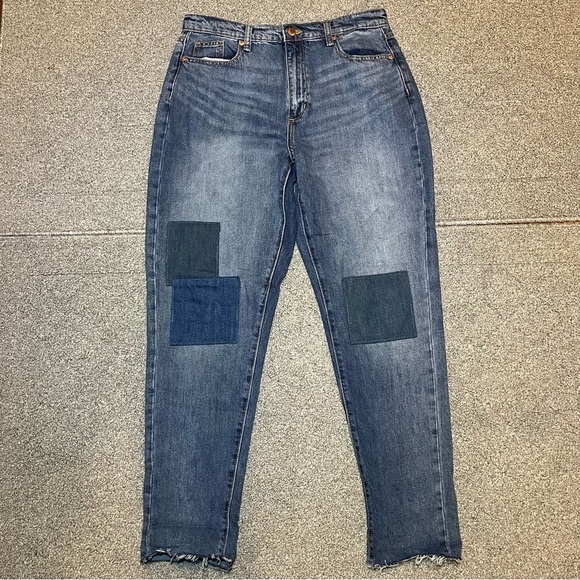 Universal Thread Boyfriend Patchwork Jeans Women's Size 6/28 Blue Raw Hem - Picture 1 of 12